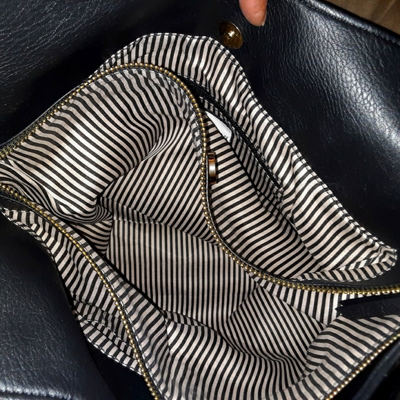 NWOT MATHEW&JULIAN black and gold Hobo  Purse - Picture 3 of 5